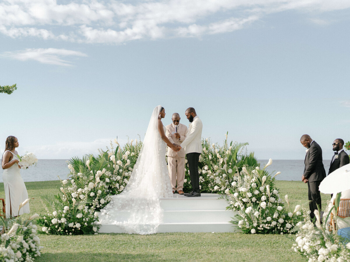 rroya-jordan-springvale-floral-ceremony-vows