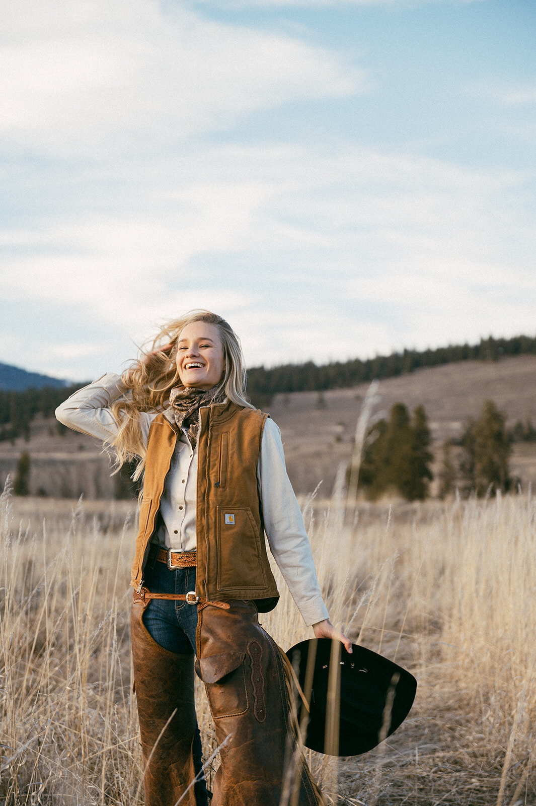 presley-gray-photo-montana-western-ranch-couples-photoshoot-2203