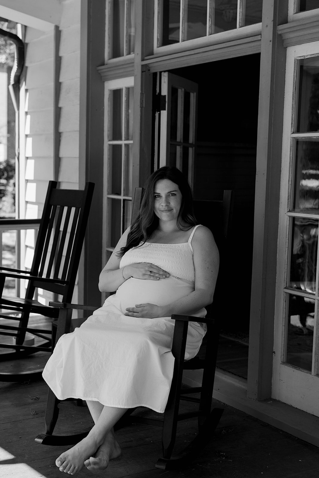 TC - 062822 - IN HOME MATERNITY - ILLINOIS PHOTOGRAPHER - ST LOUIS PHOTOGRAPHER - TAMMI CAMP PHOTOGRAPHY - CR5 CR6 - EDITED-47_websize