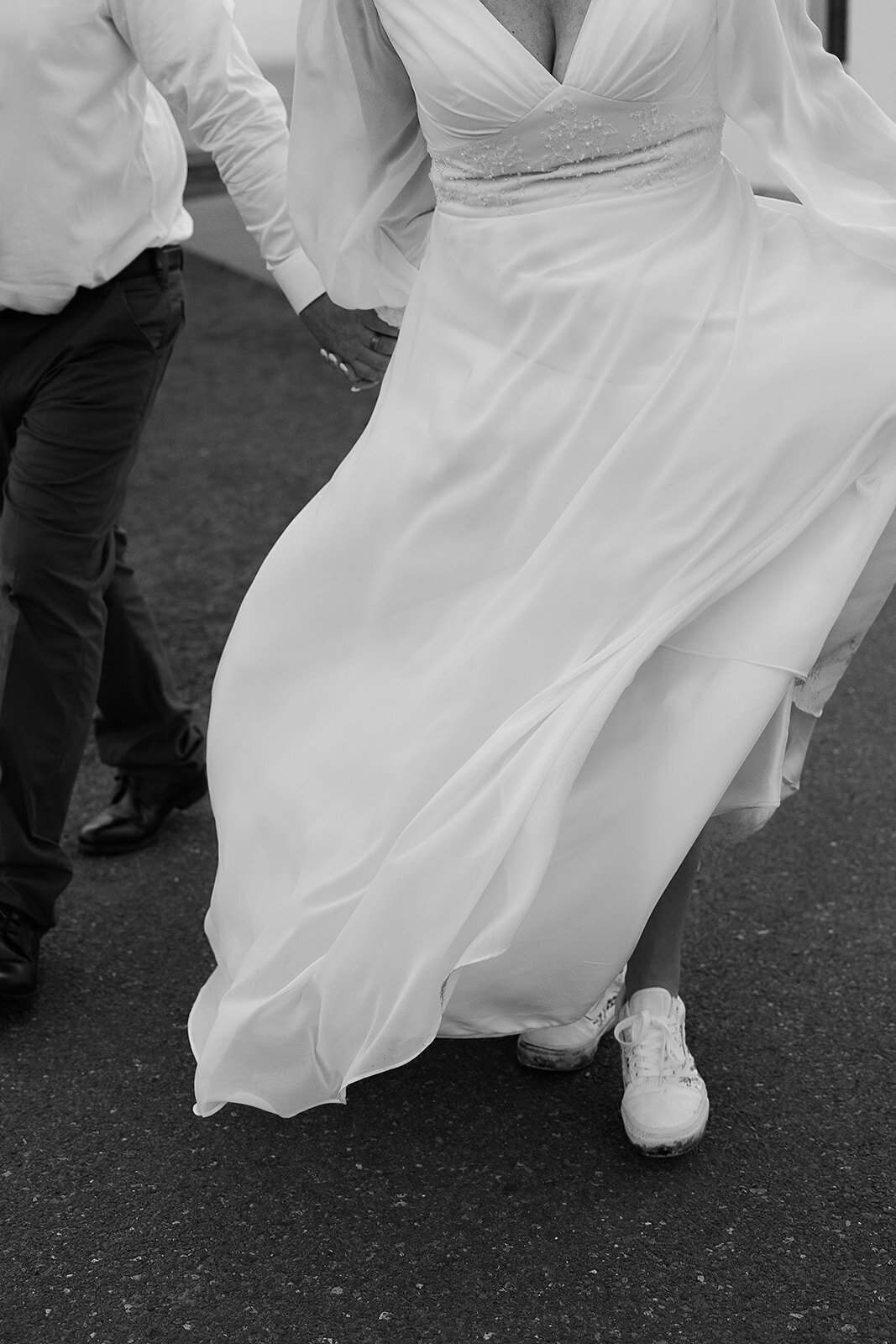 Final_Seaview Washington Elopement - Tara Nichole Photo - 2024 - Lauren and Jarrod-198
