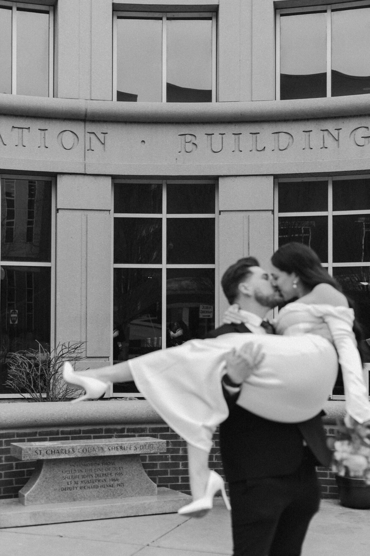 Intimate City Hall Elopement-Stacey Vandas Photography 12