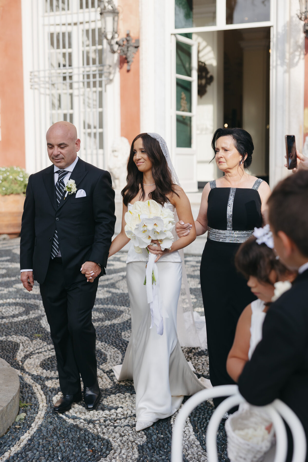 Cacie_Carroll@CacieCarrollPhotography_KriziaandNick_WeddingDayatVillaDurazzo_SantaMargheritaItaly-483_evotobak