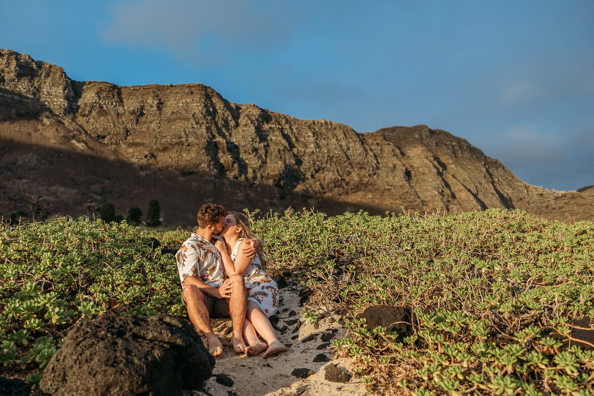 makapuu-beach-engagement-photos-16