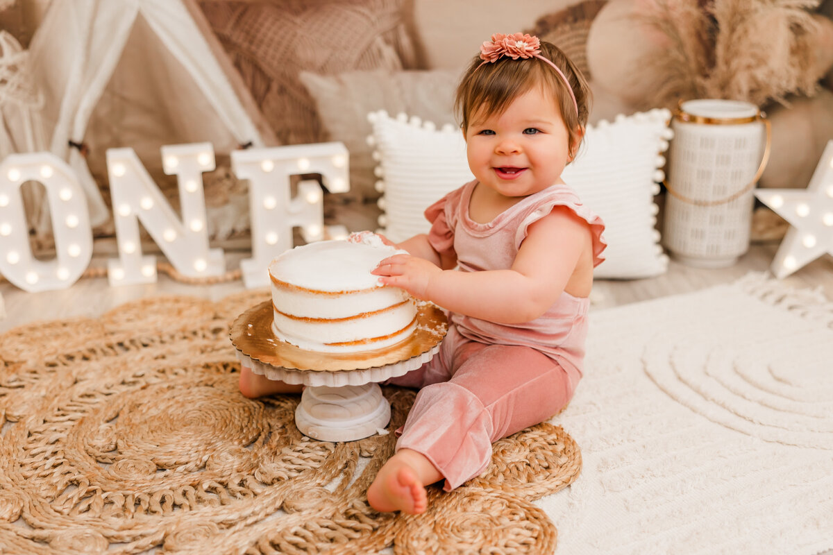 Braylee Re First Birthday Session-40