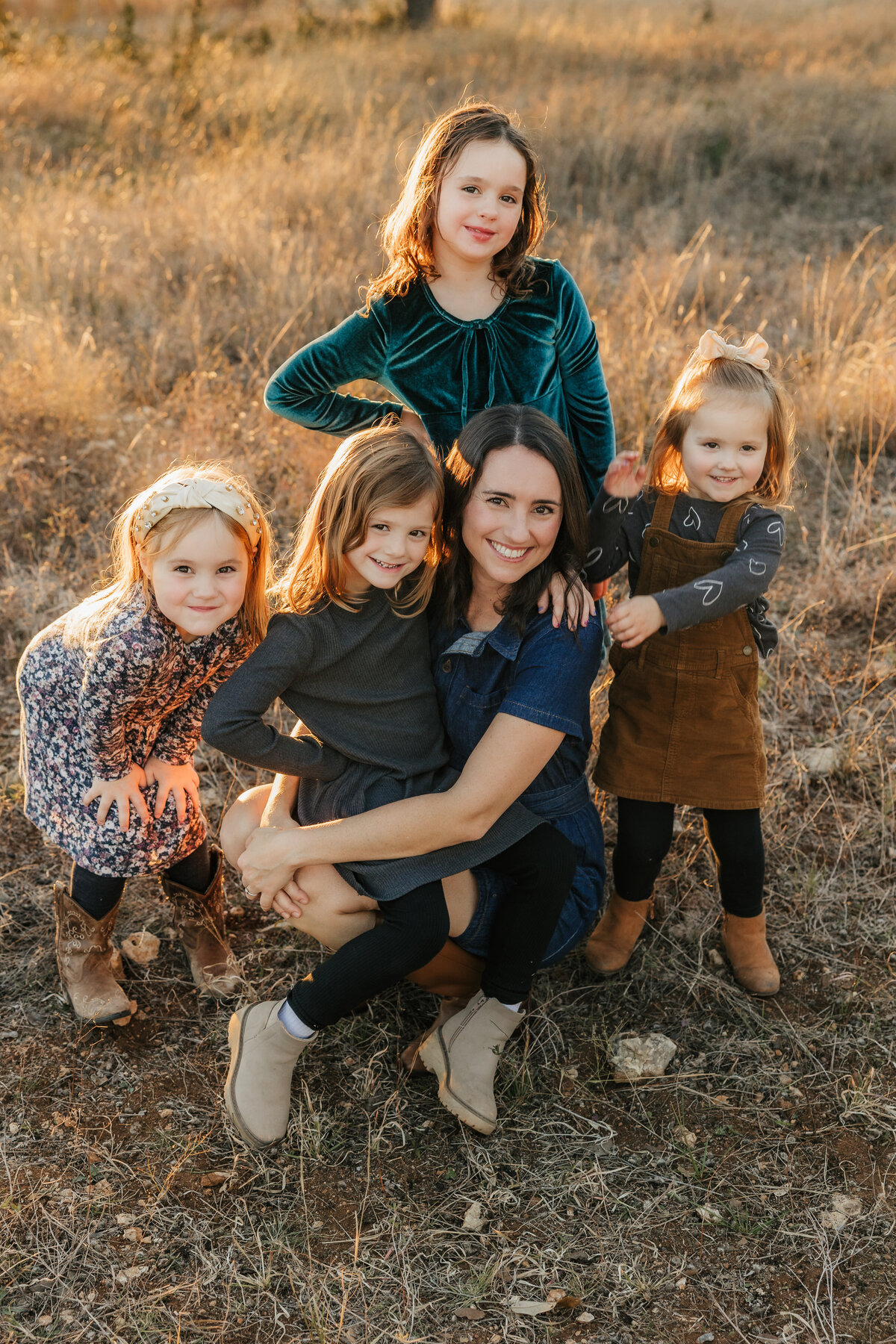 mom-with-four-daughters