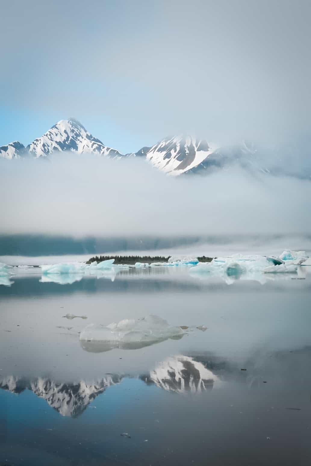 Ideas-for-guest-activities-for-luxury-destination-elopements-weddings-in-seward-Soul-and-Sky-Destination-Weddings-1