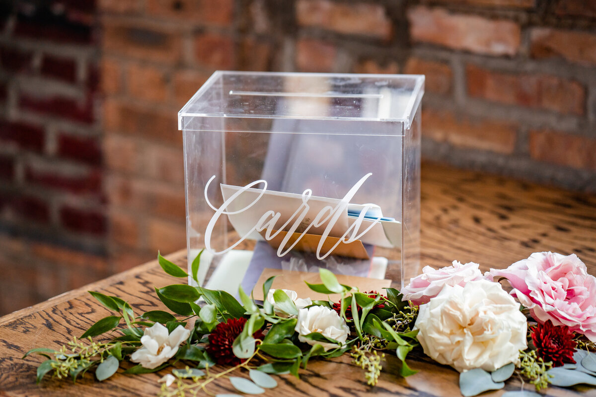 acrylic-wedding-card-box