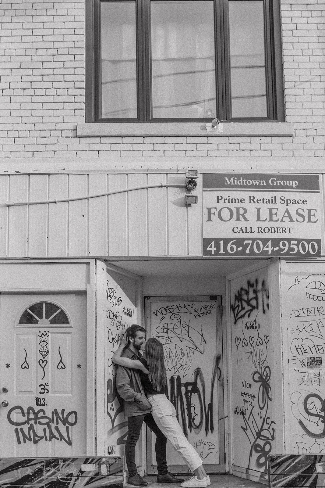 downtown-toronto-kensington-market-engagement-session-nontraditional-artsy-indie-film-romatic-1487
