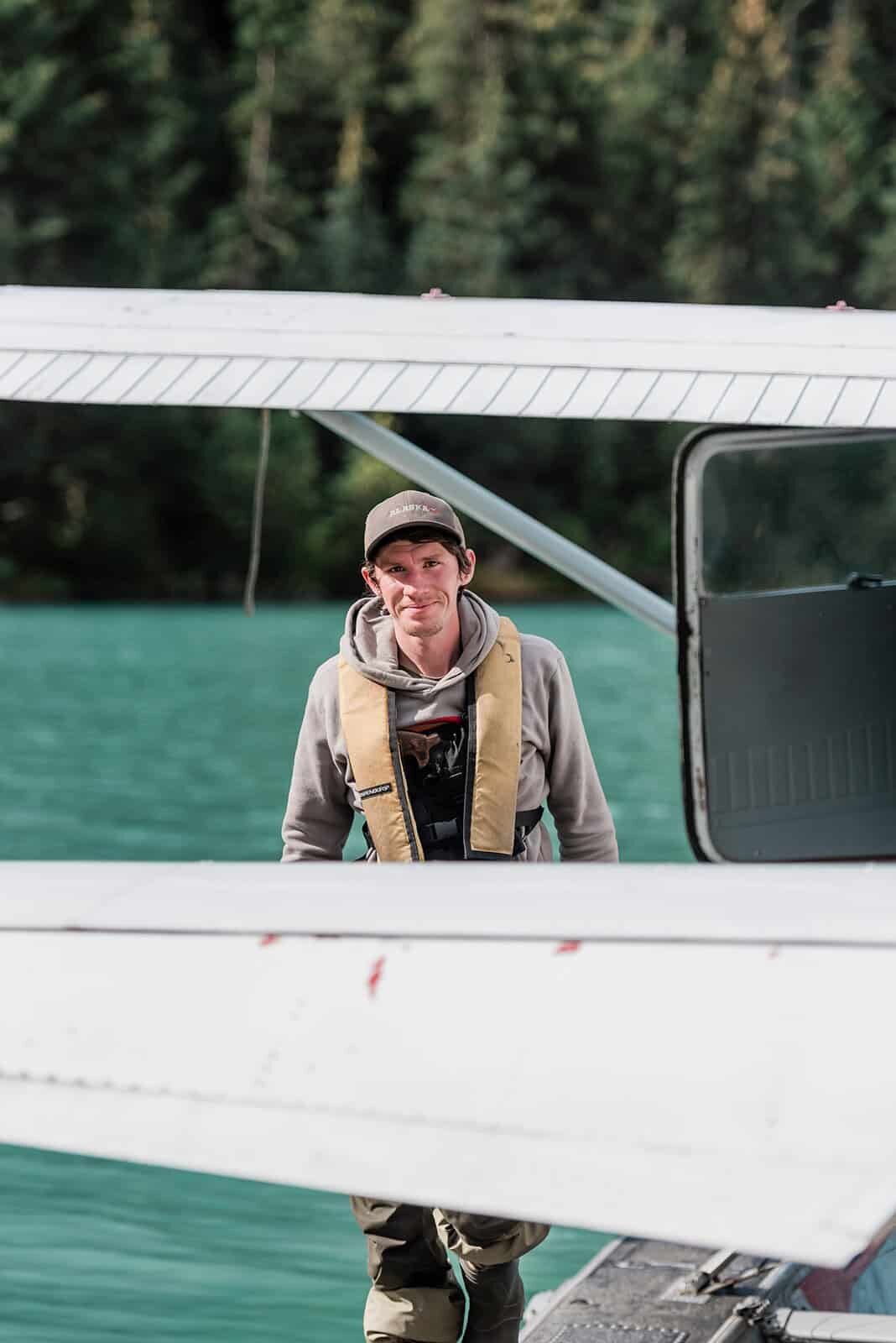 Planner-who-can-find-and-book-the-best-helicopter-or-floatplane-company-for-romantic-travel-in-alaska-Soul-and-Sky-Weddings