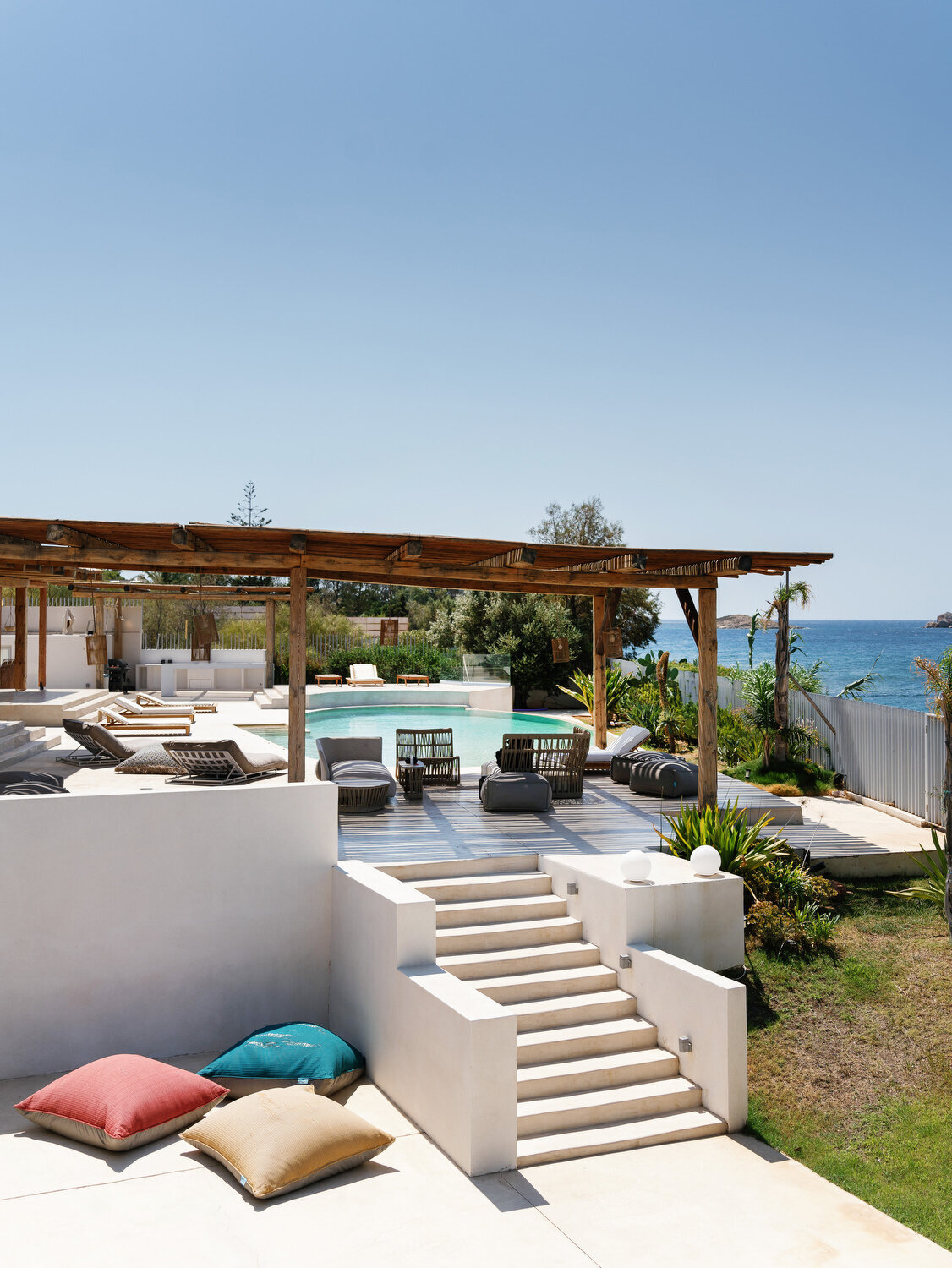 High-Fashion-Athens-Riviera-Wedding-003