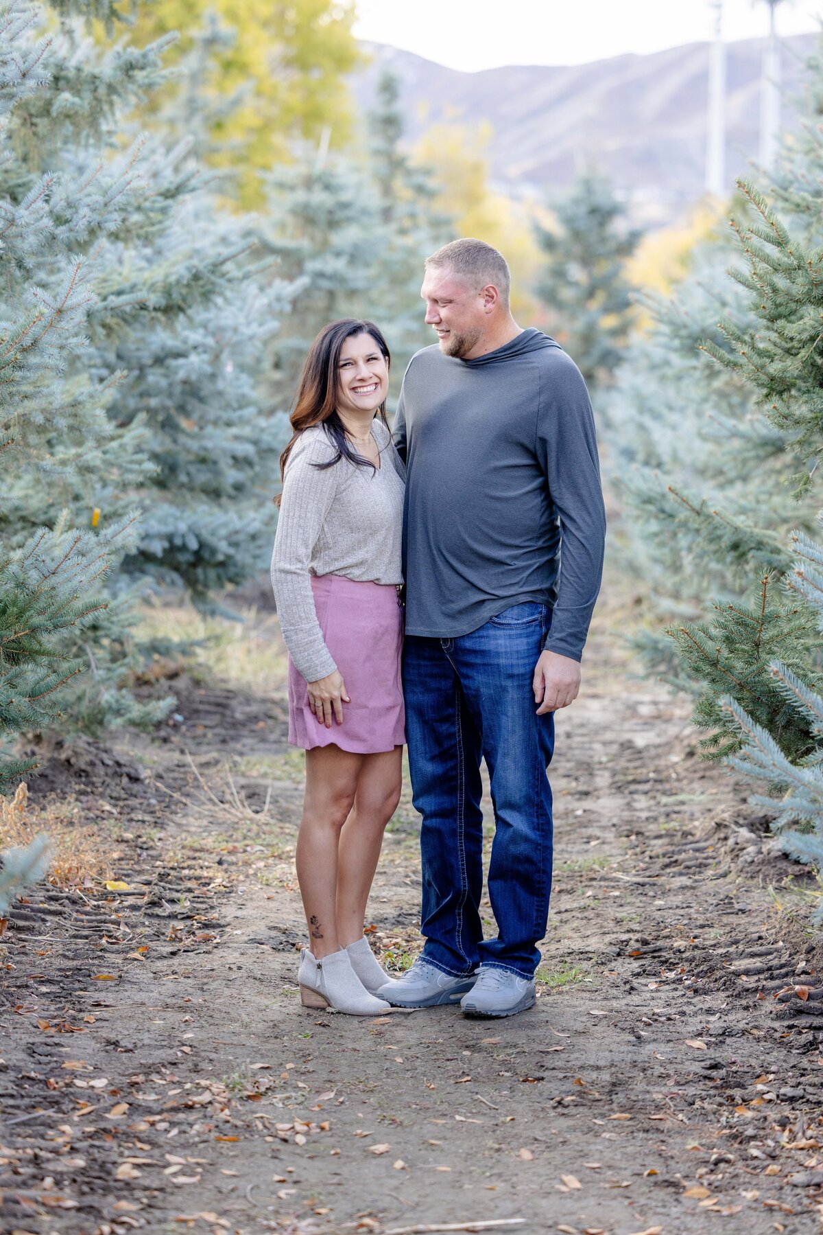 Utah-County-UT-Christmas-Tree-Farm-Mini-Session-Magnolia-and-Grace-Photography-Co-ChelseaL-# (1)-6