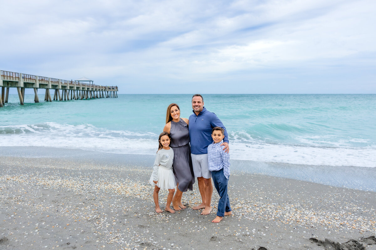 Juno-Beach-Family-Photographer1H2A8244-Edit