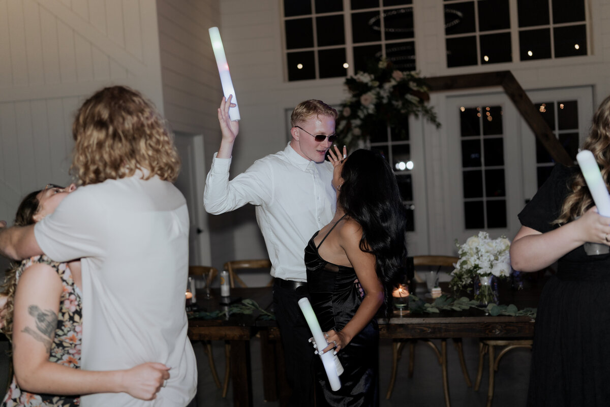 pile-wedding-1018