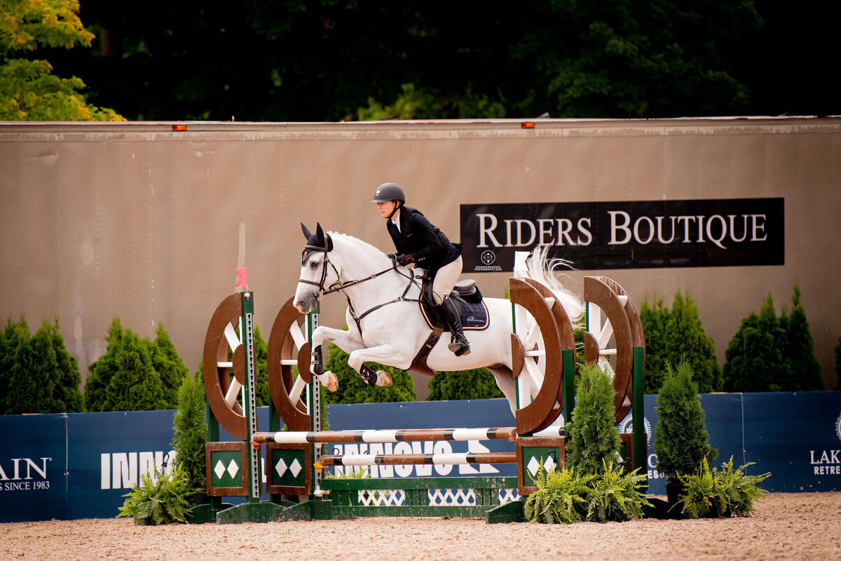 HATHERLY LLC TRAINING SHOWJUMPING TEAM WELLINGTON, FL_US EQUESTRIAN TEAM(9)