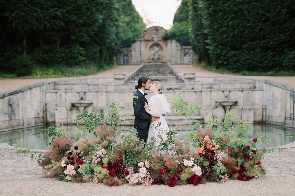 France-chateau-de-Vilette-wedding-Paris-France-ceremony-Julia-Kaptelova-Photography-221