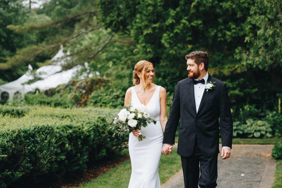 vermont-wedding-photographercastle hill resort and spa gold wing photography-10