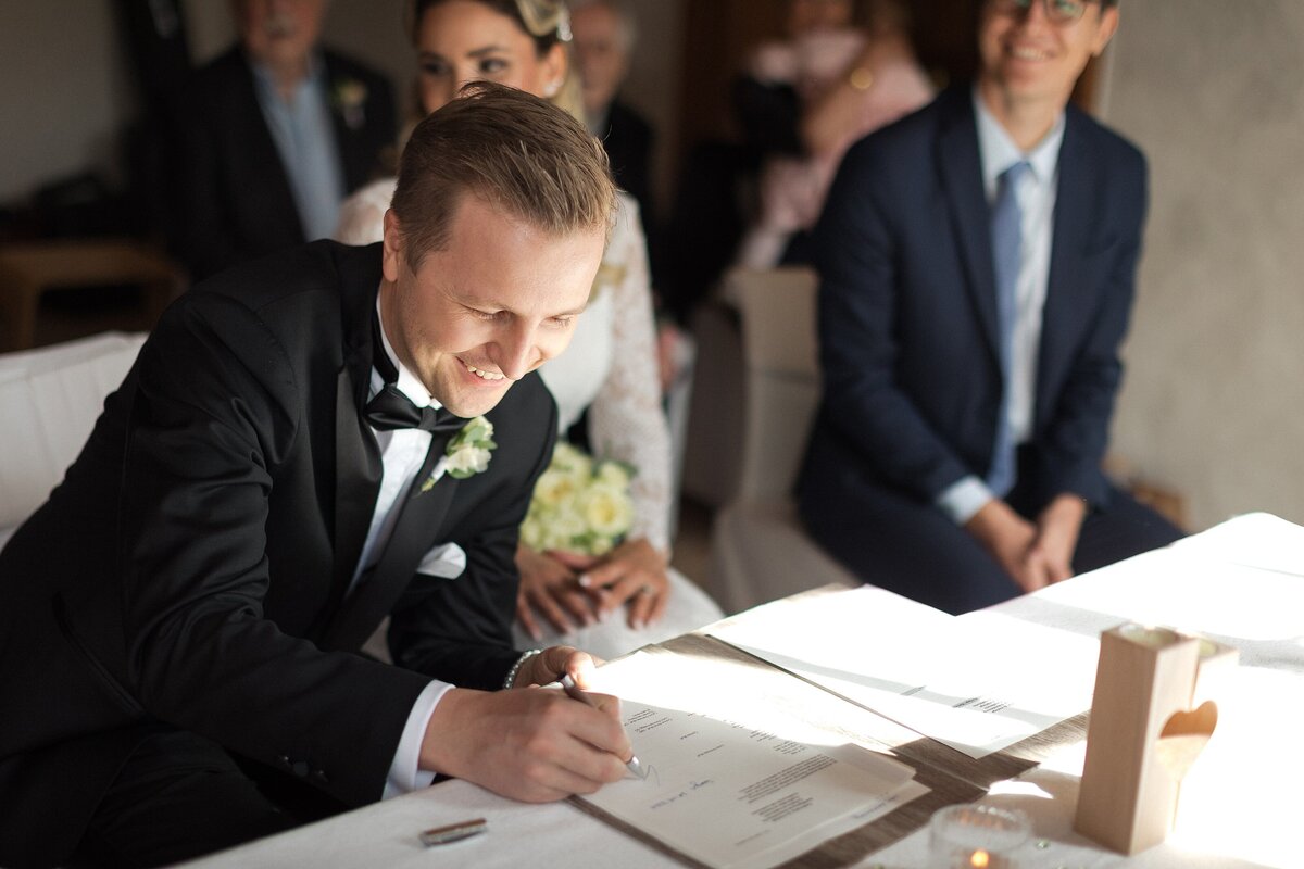 Hochzeitsfotograf-Zivil-heiraten-Zivilhochzeit-Schloss-Hallwyl-Aargau-4