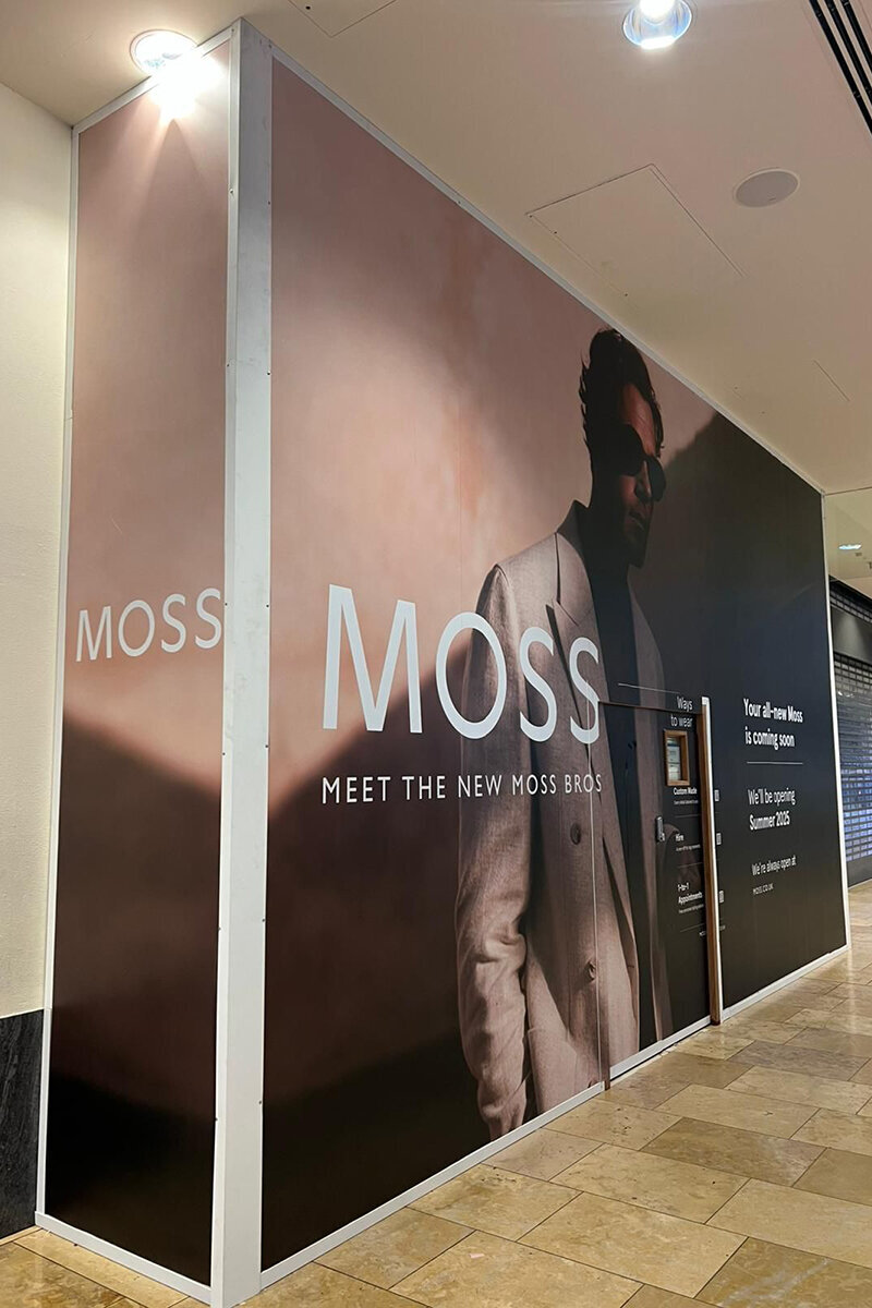 ellis-signs-moss-bullring-birmingham-hoarding