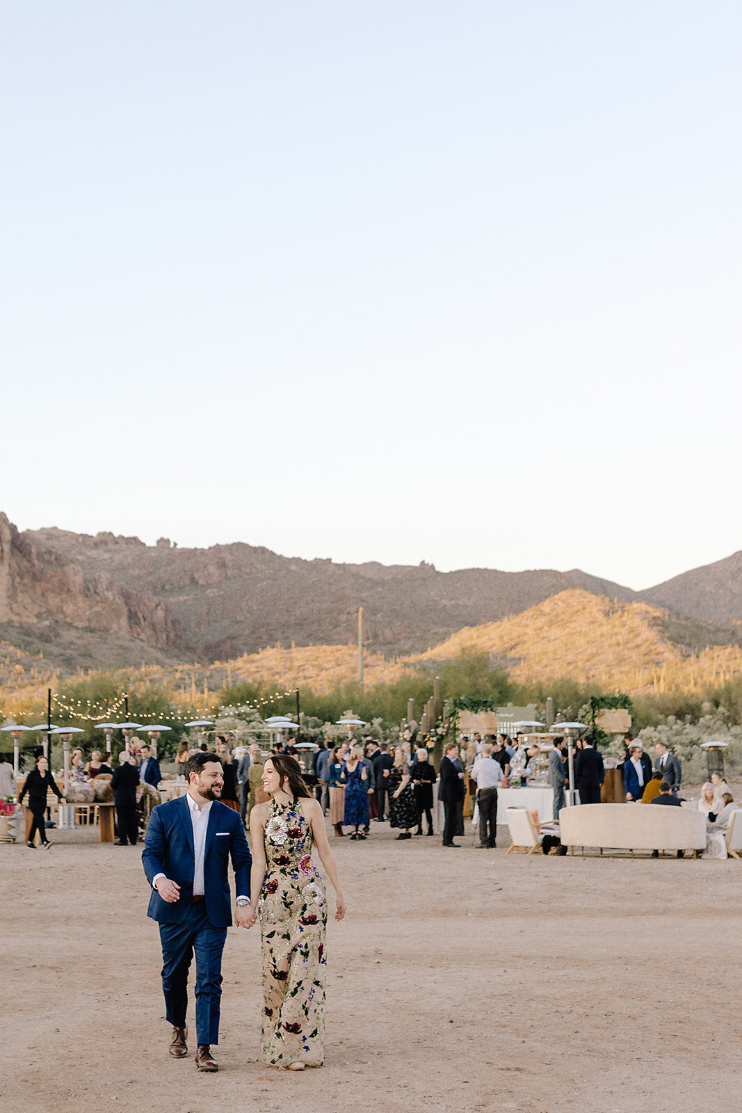 Nell+Matt_SuperstitionDesertAZWedding_2022_MASHAIDA-1394
