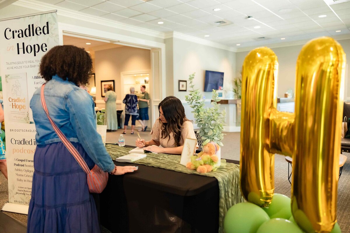Ashley Opliger Cradled in Hope Book Launch Party, biblical book for grieving moms, miscarriage, stillbirth, infant loss, christian author (108)