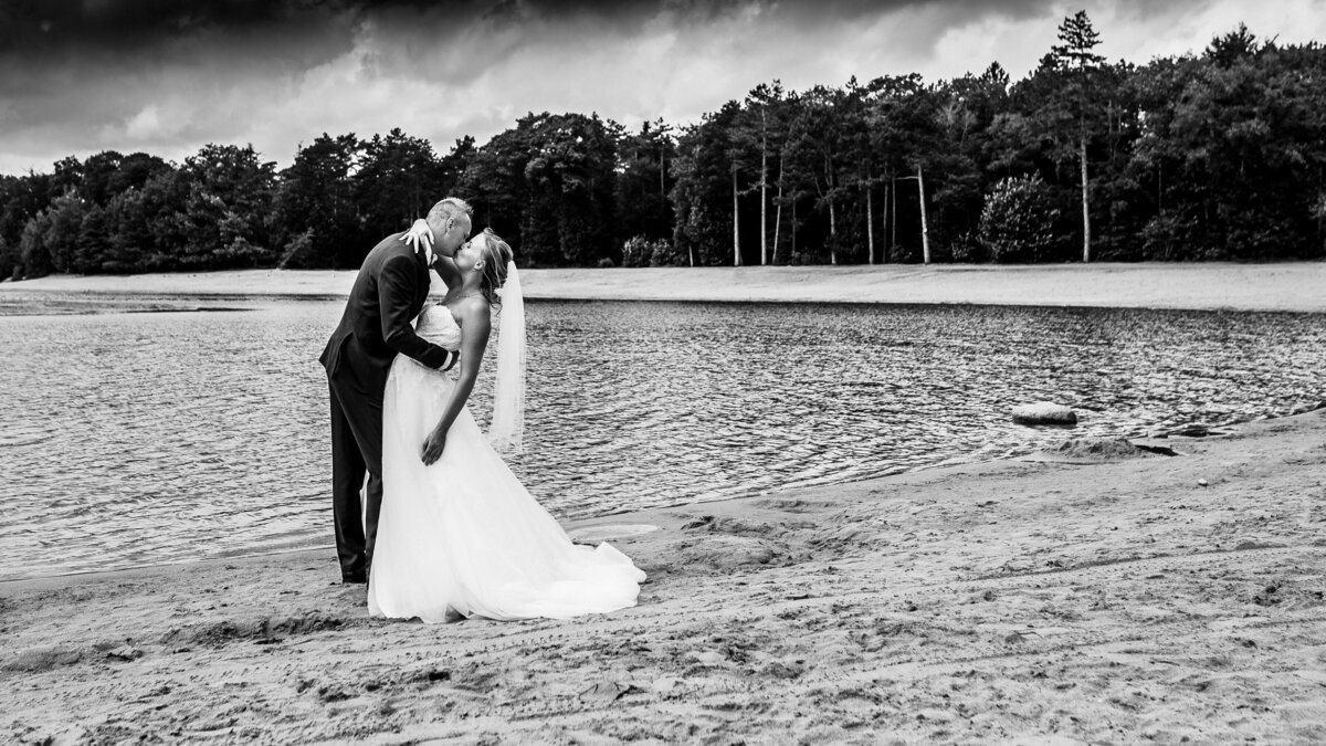 bruidsfotograaf Lelystad - Rolinka Struik - Drenthe - Linda & Robert-88