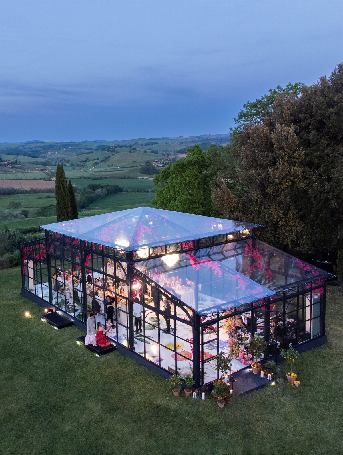59-rebecca-yale-tuscany-floral-wedding-borgo-finocchieto