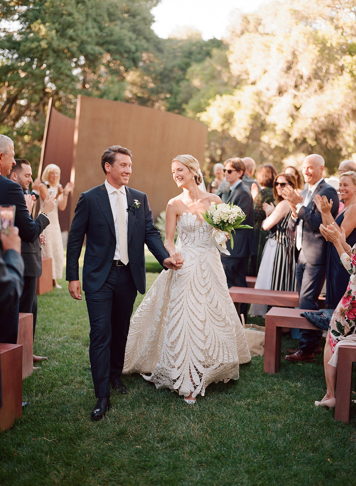 meg-smith-photography-sculpture-garden-private-estate-wedding-021
