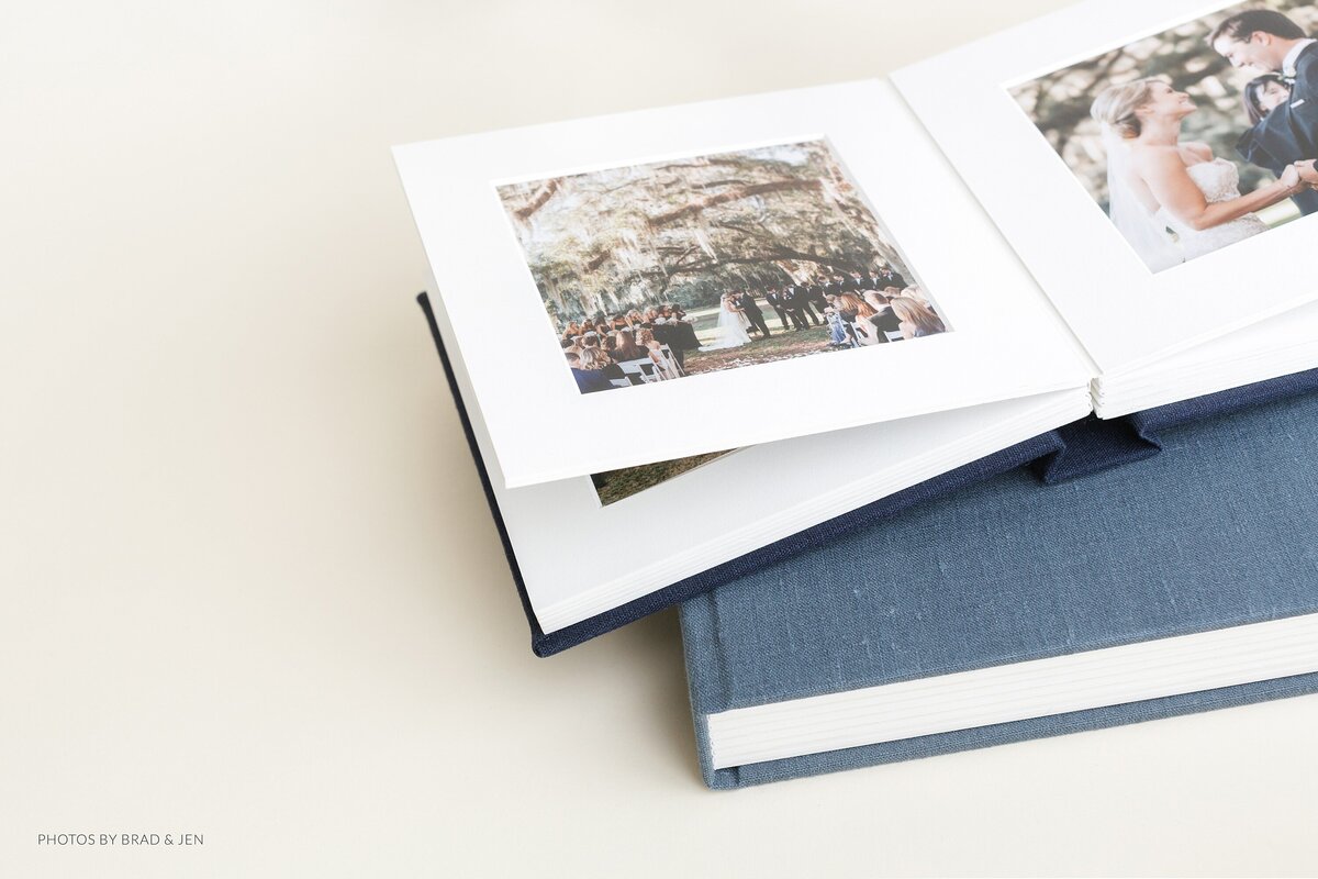 RedTree-Albums-Brad & Jen, Matted Folio Album-108