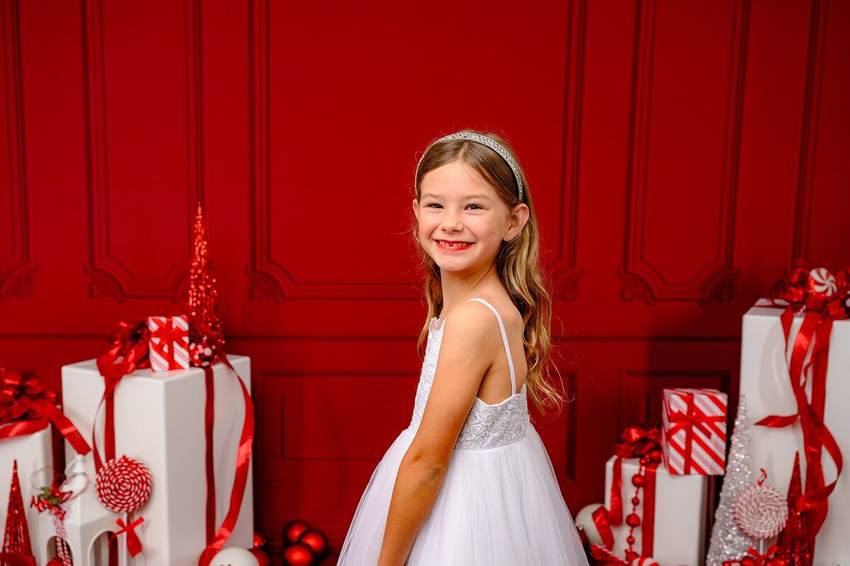 Charlotte-Limited-Edition-Holiday-Session-Tobis-Timeless-Treasures-006