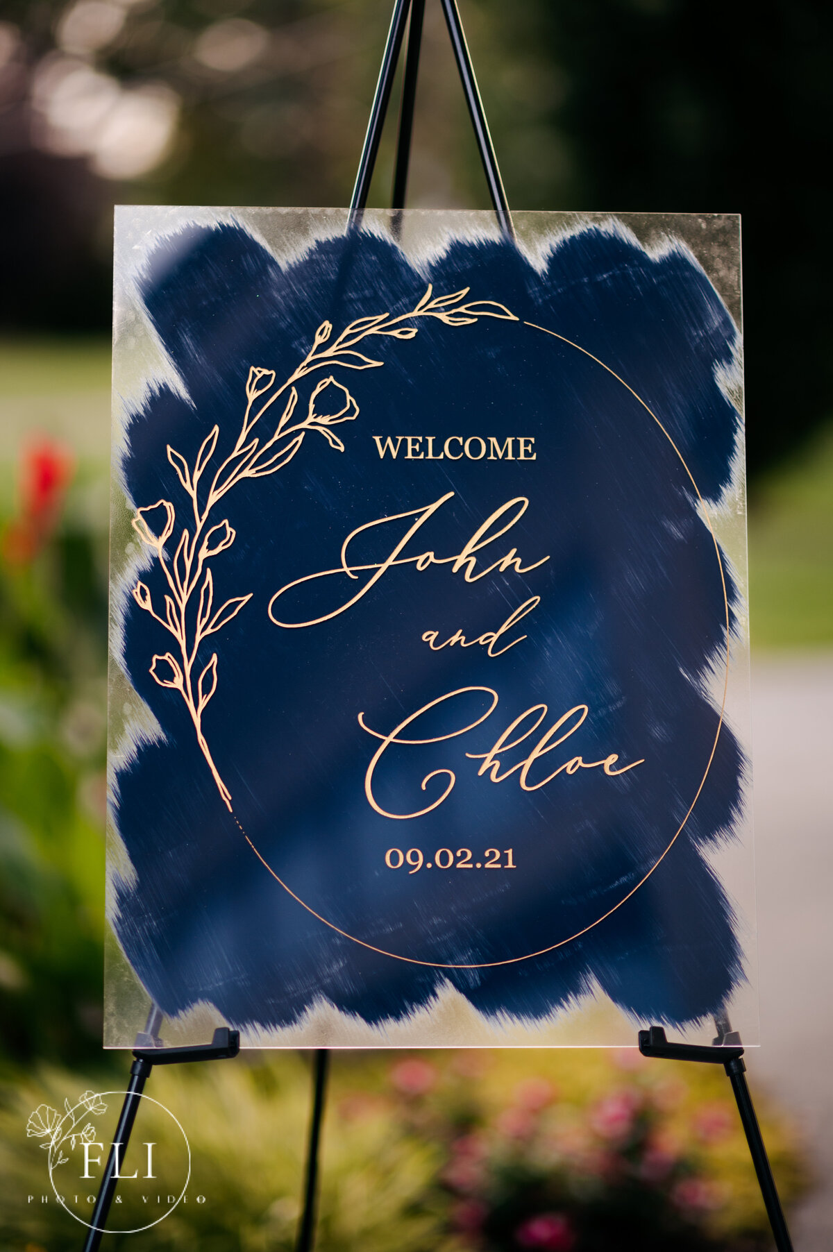 centennial barn wedding venue cincinnati photographer videographer welcome signs ceremony reception 