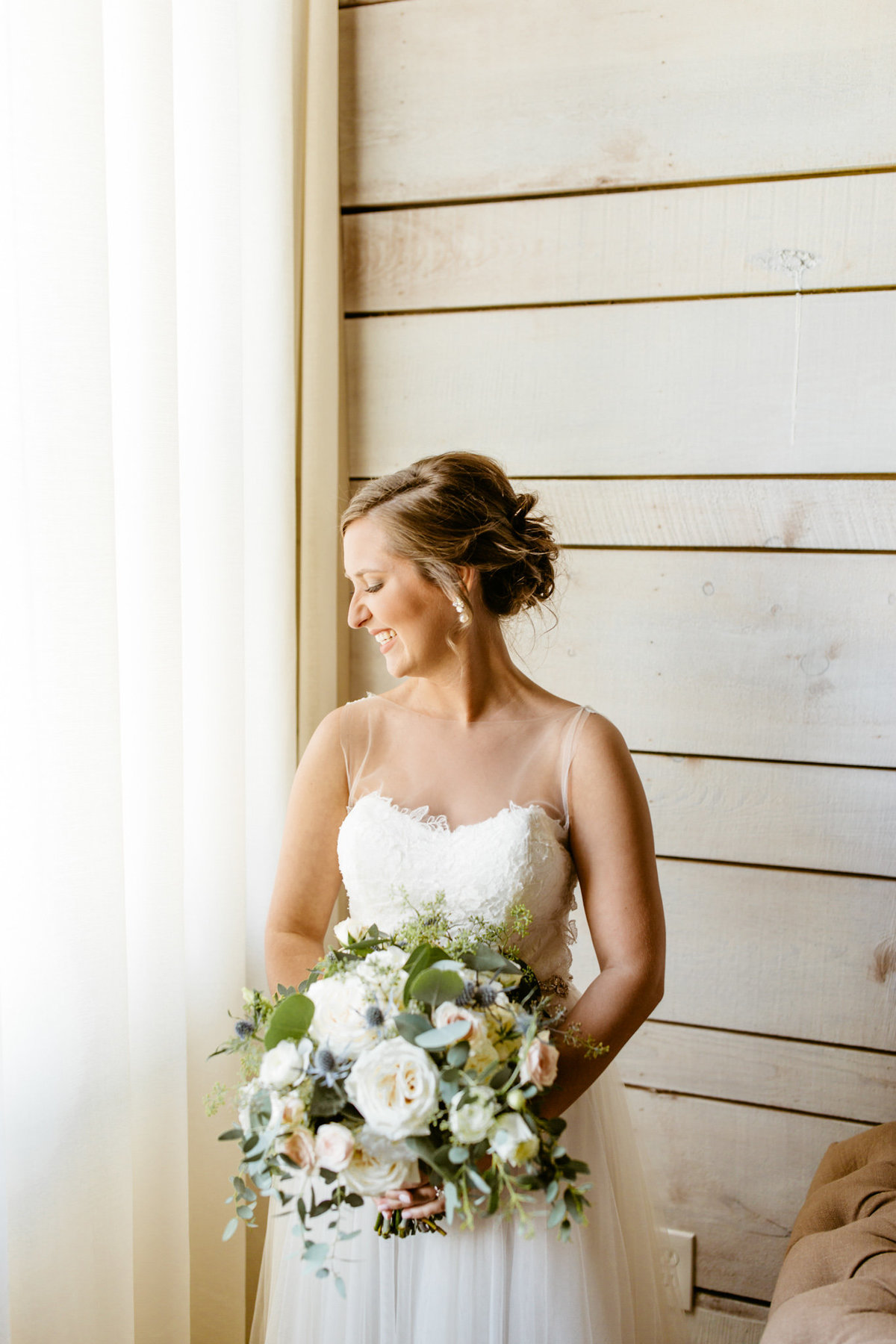 Alexa-Vossler-Photo_Dallas-Wedding-Photographer_North-Texas-Wedding-Photographer_Stephanie-Chase-Wedding-at-Morgan-Creek-Barn-Aubrey-Texas_69