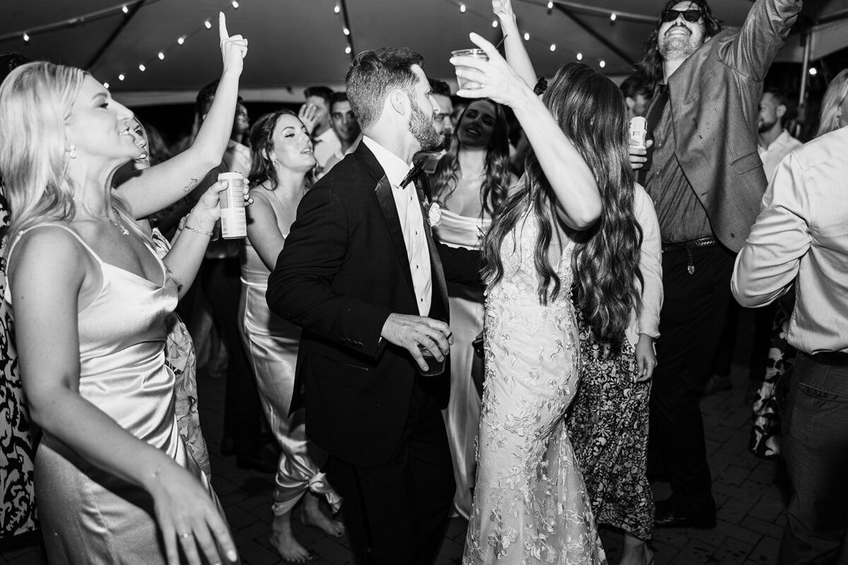 Best Cleveland Luxury Wedding Photographer LIndsey Ramdin LAR Weddings Pittsburgh Wedding Photographer Ohio Romantic Weddings80