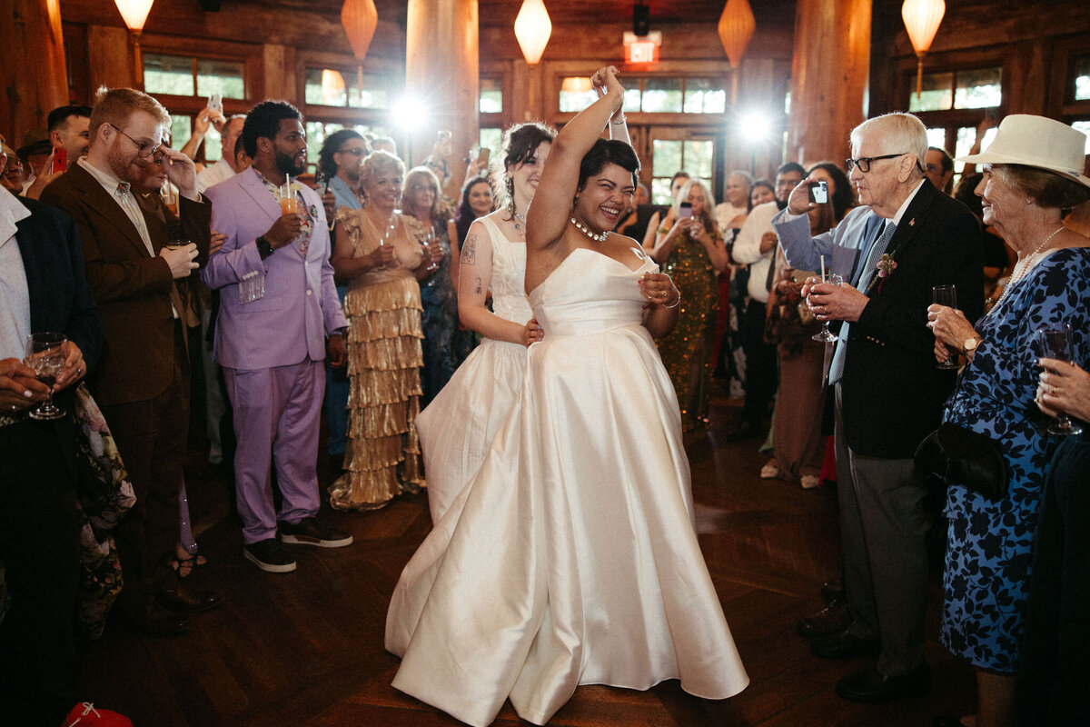 Film-Wedding-Photographer-024