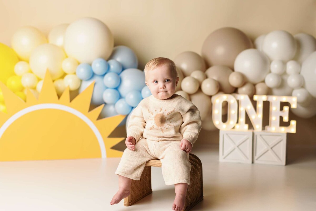 NW Arkansas cake smash photographer, cake smash photography near me, baby birthday photoshoot NW Arkansas