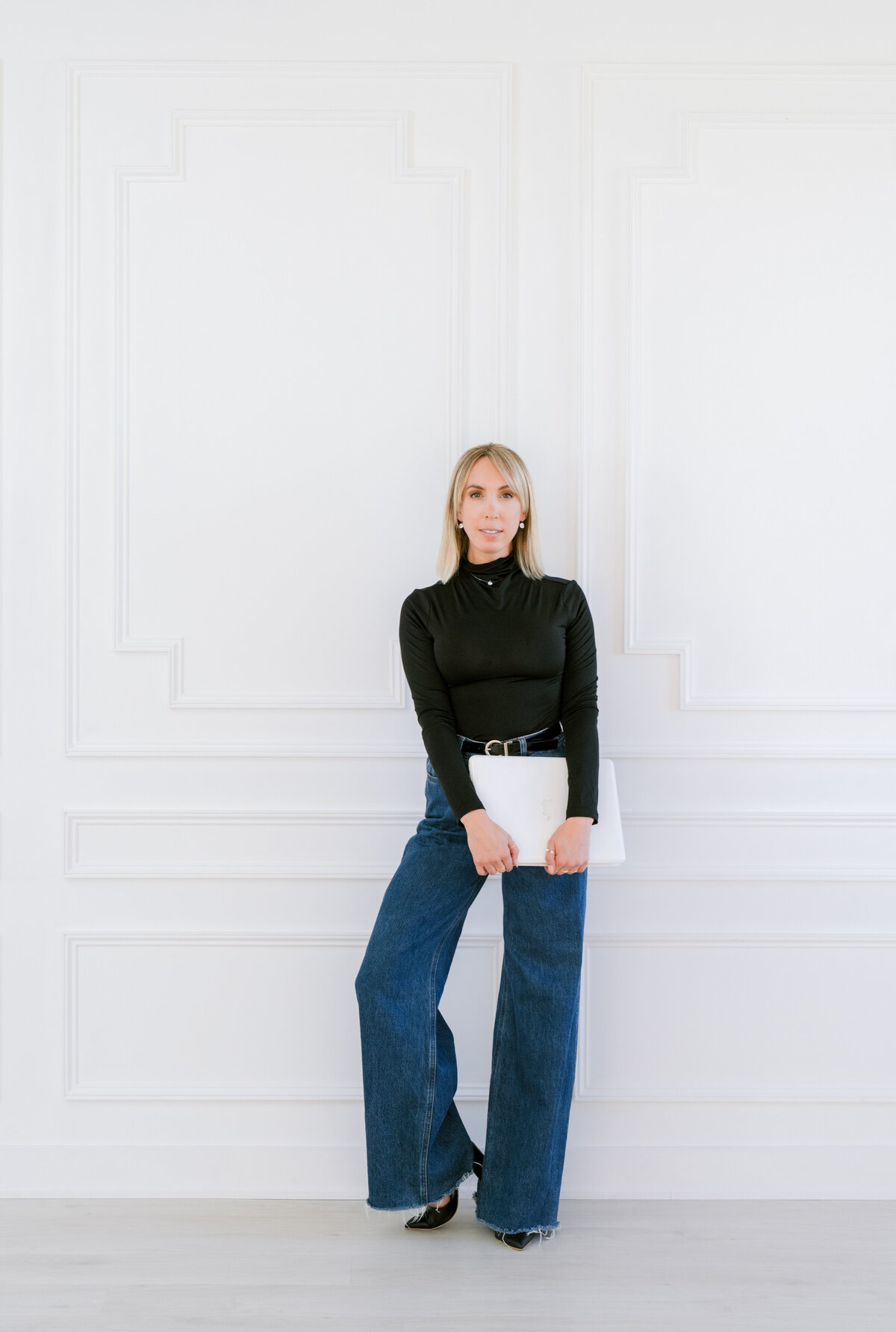 0119  Jessica Spence for Goss Magazine Branding Headshots - Photography by Emma Ottawa