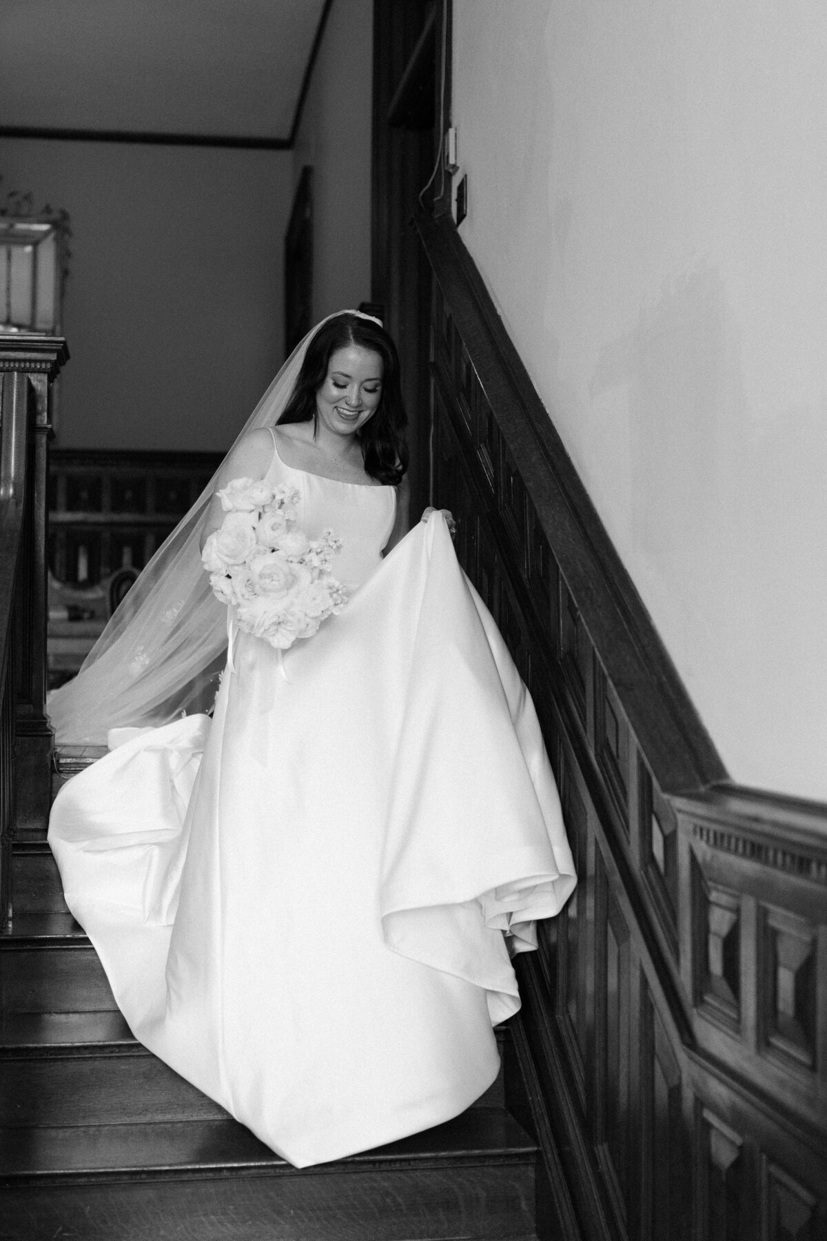 mansion-wedding-first-look-norfolk