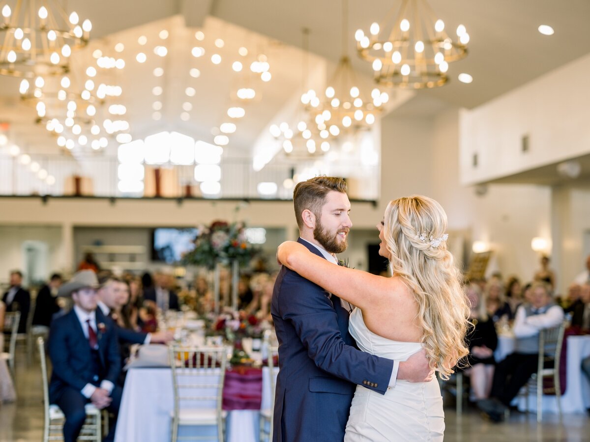 Larissa Marie Photography + The Eloise + Madison Wisconsin Wedding Venue (214)