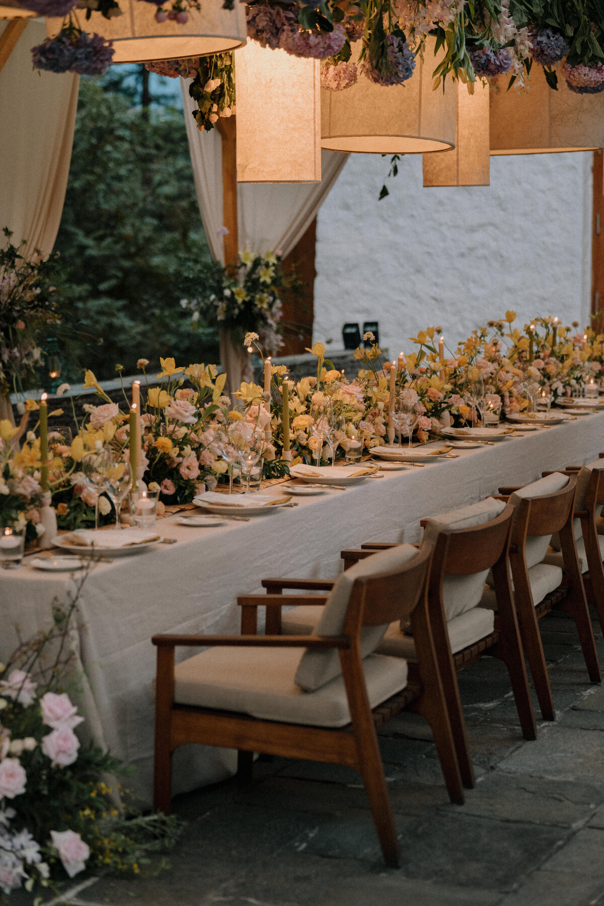 AdamLindaDecor0-138