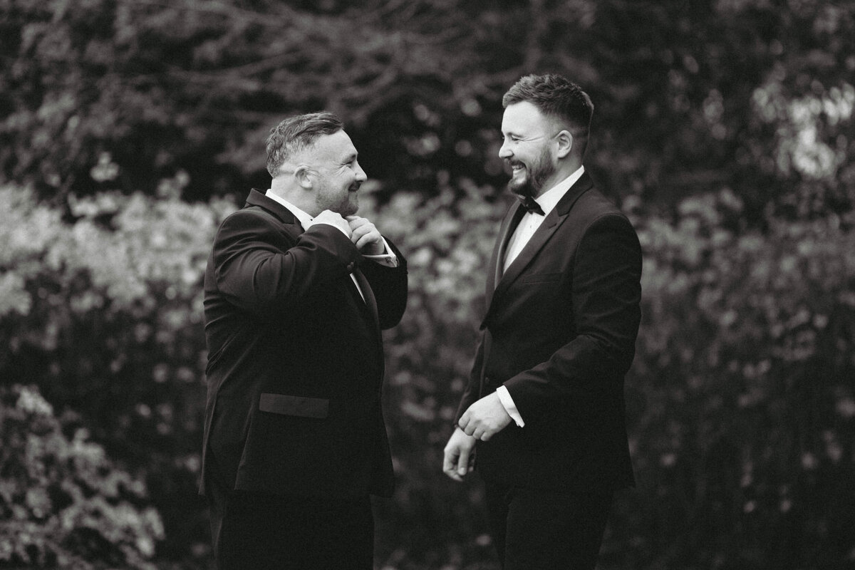 Nicola-Campbell-Timeless-Wedding-Photographer-Scotland-Doubletree-by-Hilton-North-Queensferry-Mr&MrsDavidson-16