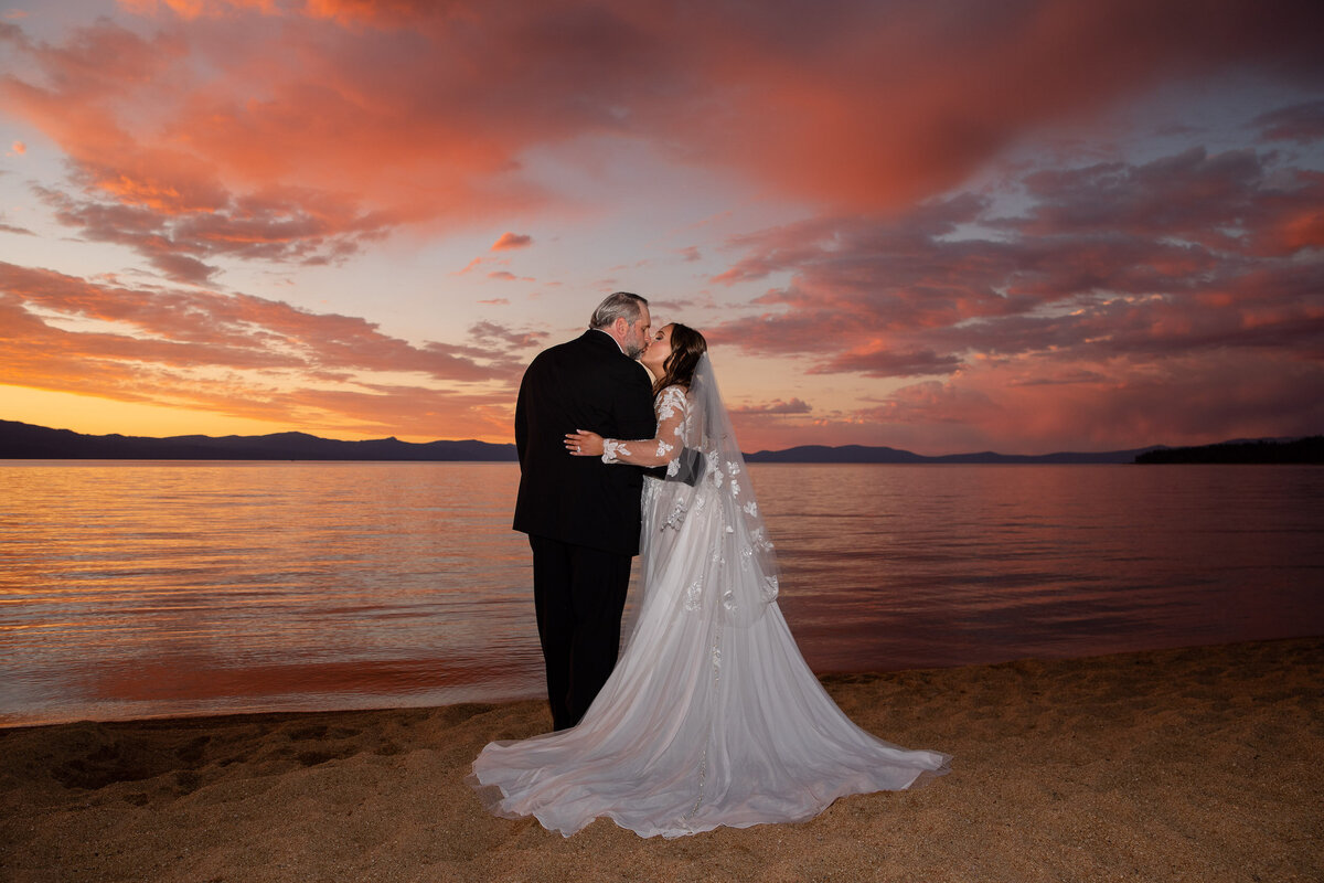 tahoe-city-elopement-photographers