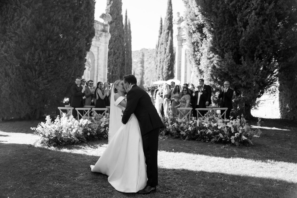 Brides_Villa-Cetinale-Italy_Redamancy-Photo-and-Film_060-min
