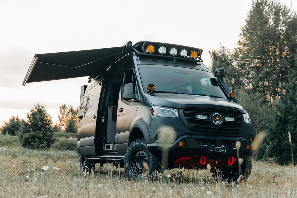 1_WooleyBugger250829_BMV_SlowFastcreative_1954