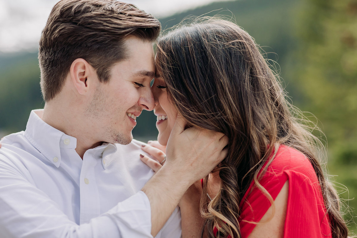 intimate romantic mountain engagement pictures
