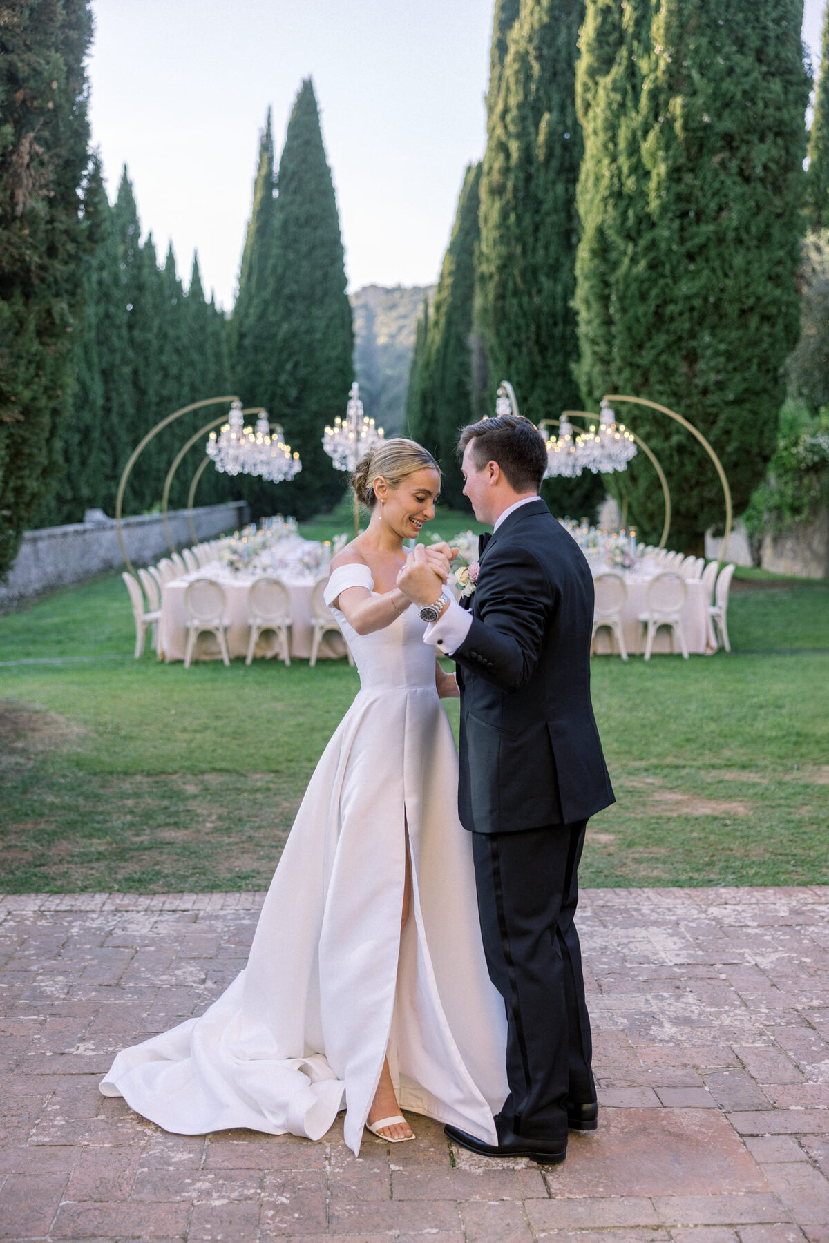 Brides_Villa-Cetinale-Italy_Redamancy-Photo-and-Film_117
