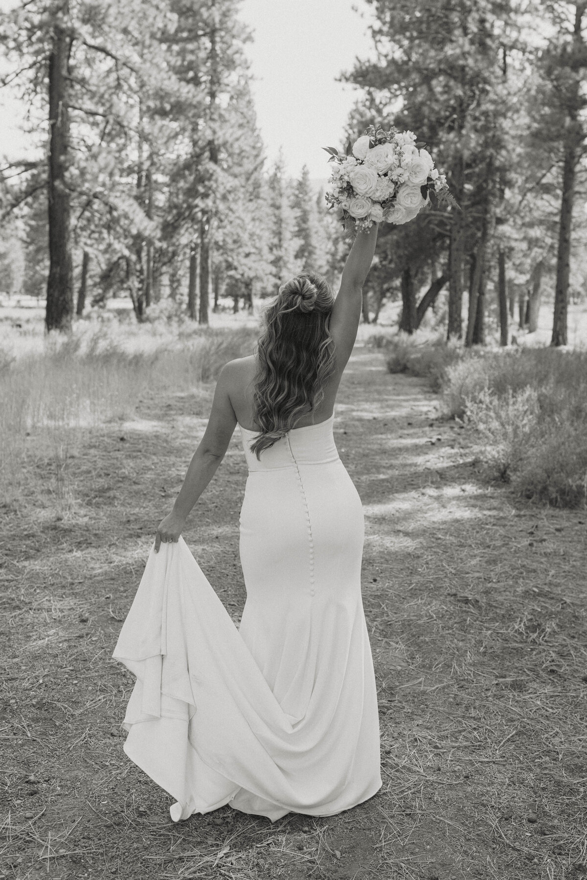 karly-alex-wedding-first-look-129