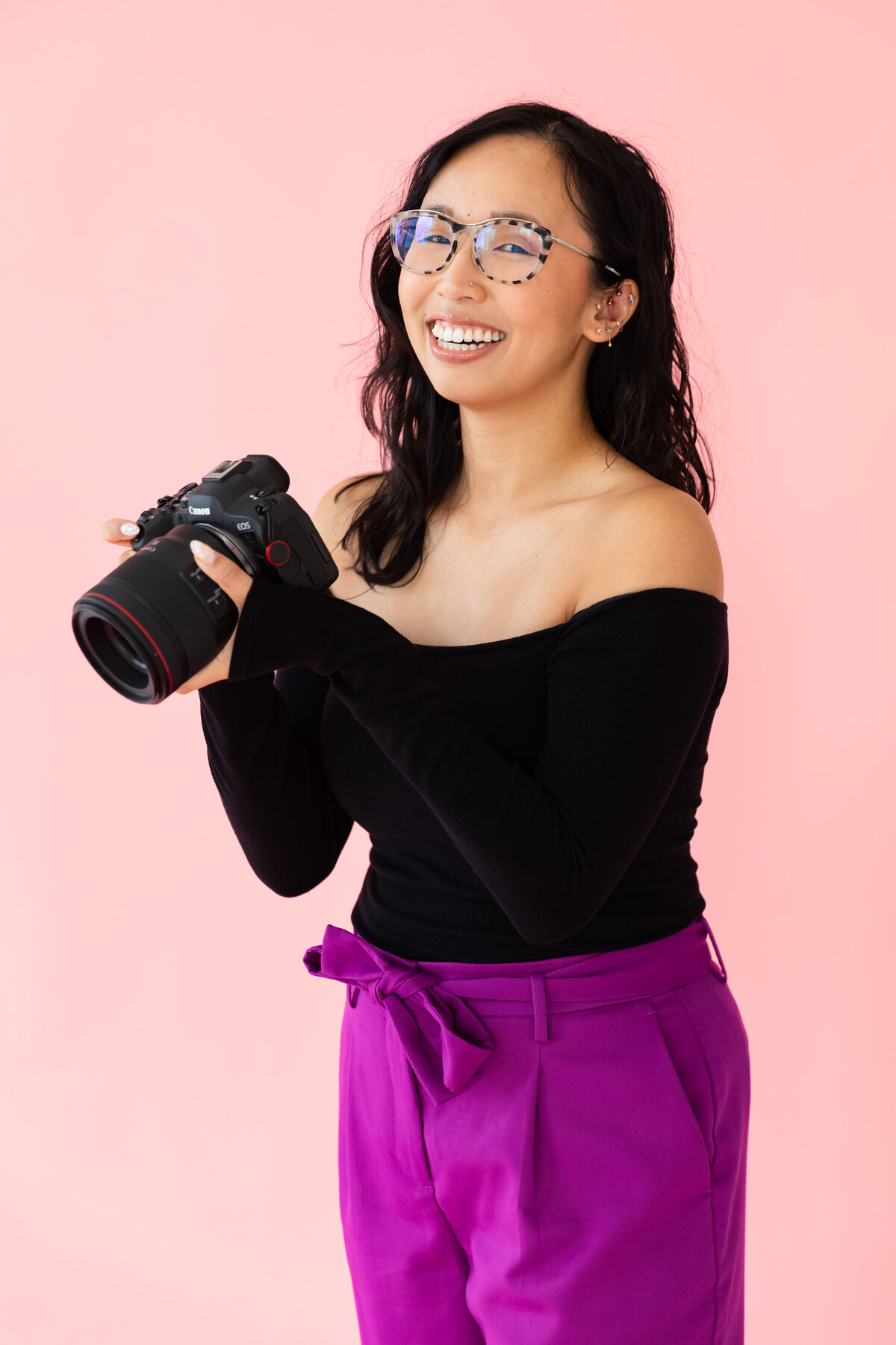 Book Your Graduation Photos | Anh Point Photography