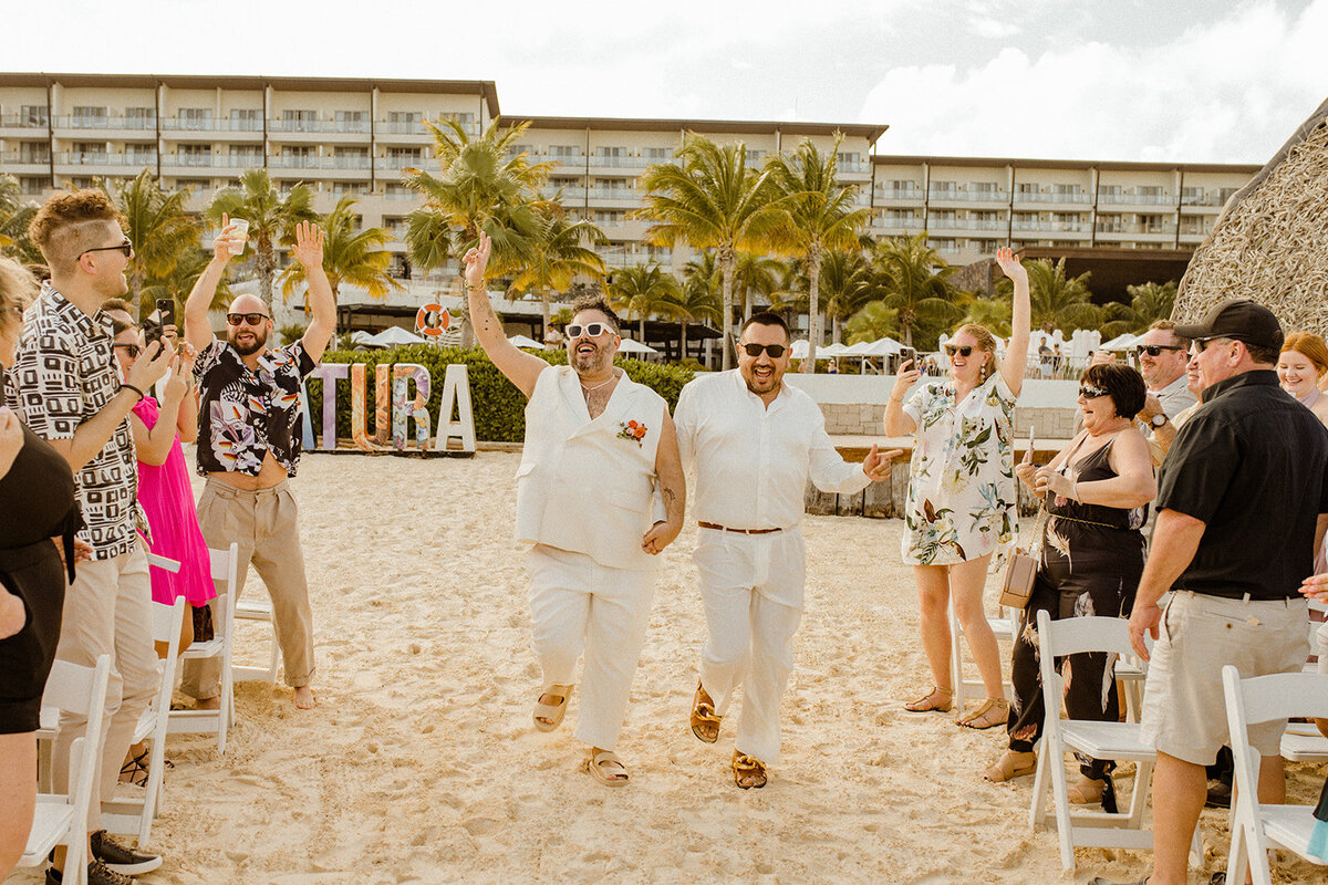 d-mexico-cancun-dreams-natura-resort-queer-lgbtq-wedding-details-ceremony-i-dos-39