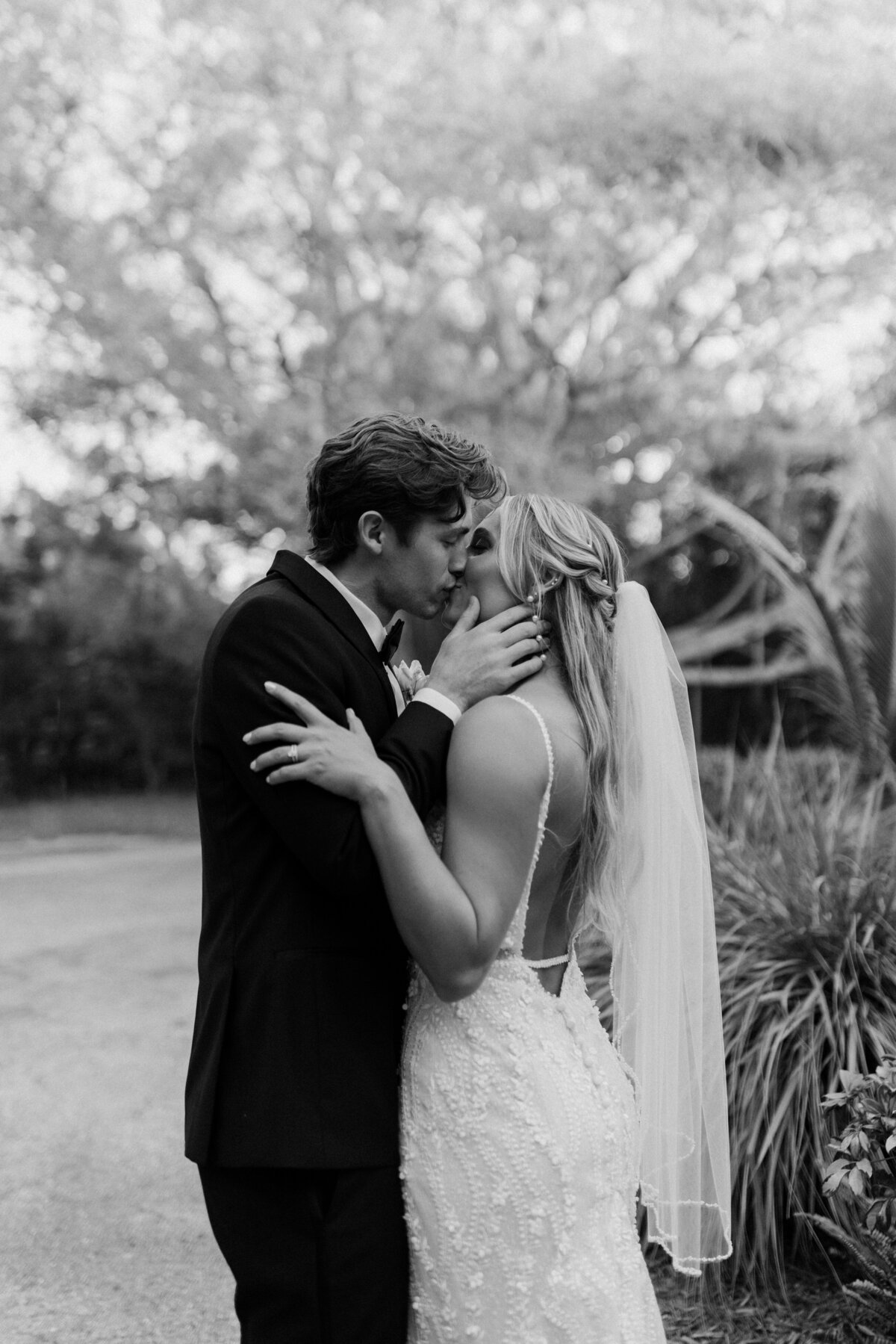 Matt&Mallory-Wedding-Previews-PowelCrosleyEstate-Sarasota-Florida-2024-PHOTOSWITHJILL-50