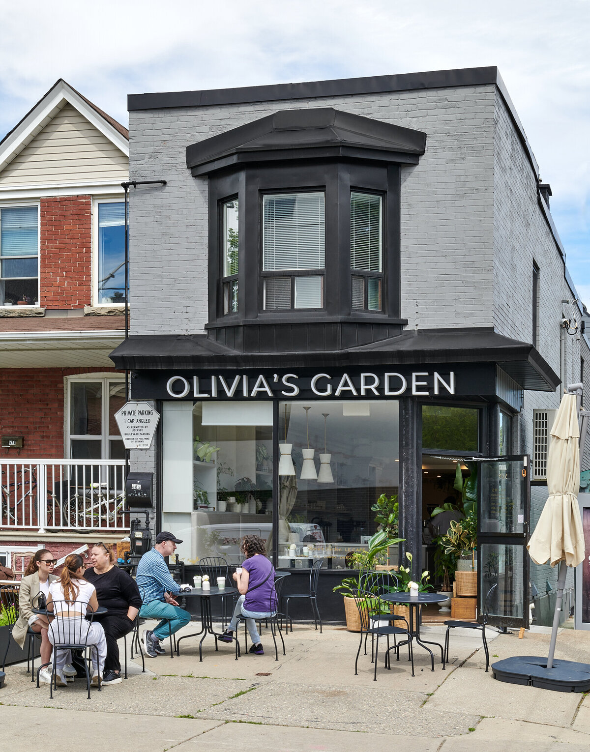 toronto-retail-interior-design-olivias-garden-exterior