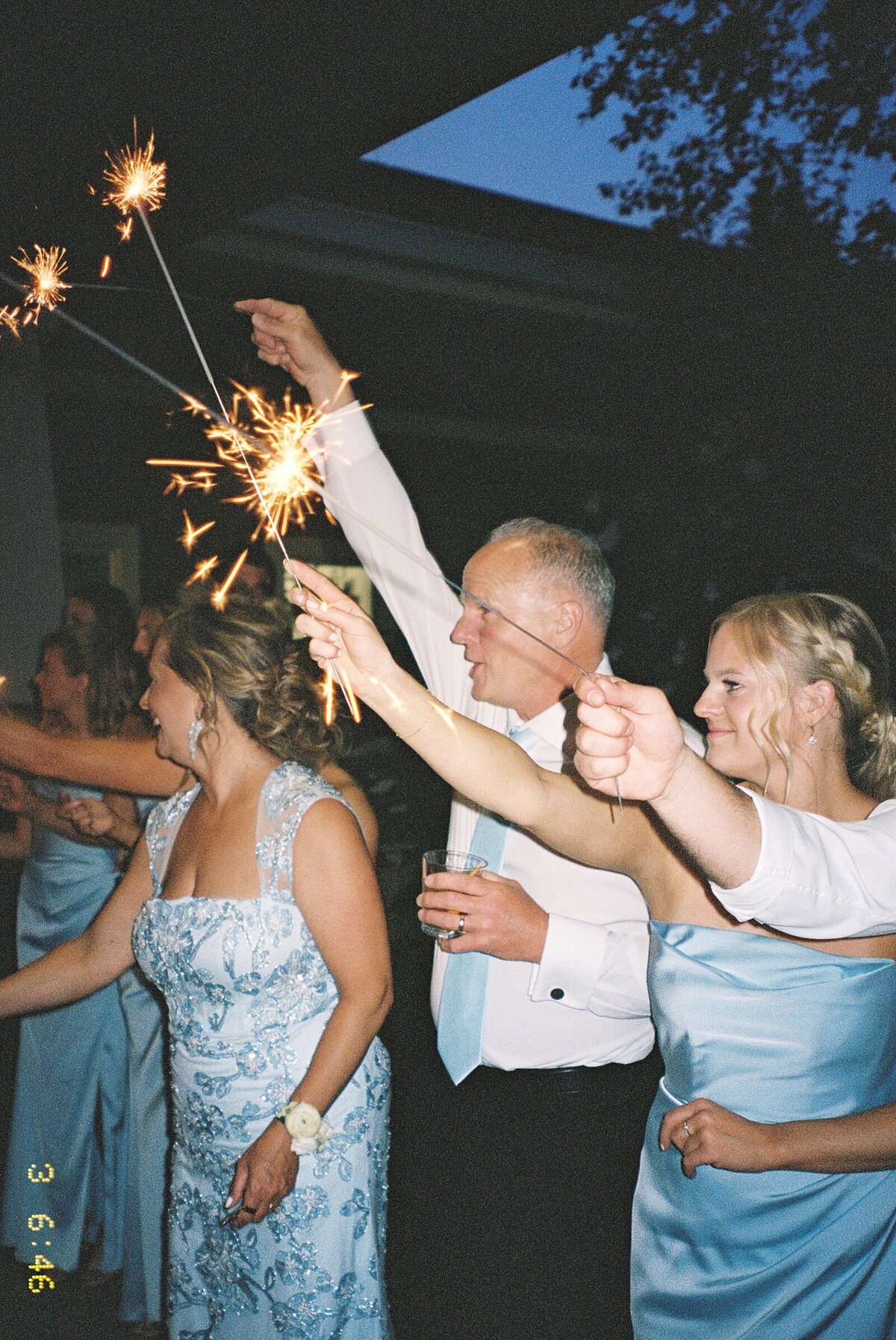 Oak-pointe-country-club-wedding_1265